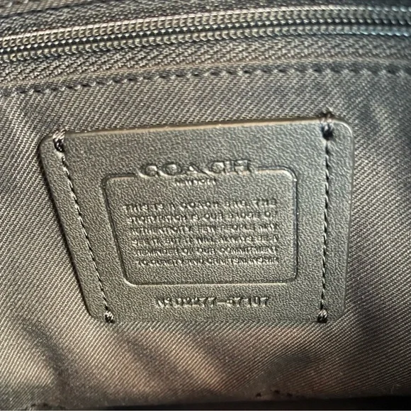 Coach Black Leather Turnlock Tote 2 with Gold hardware - Picture 5 of 7